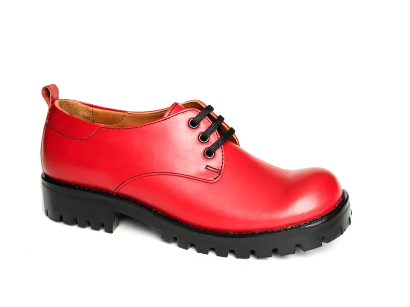 Kırmızı Palyaço Burun Kadın Ayakkabı 2