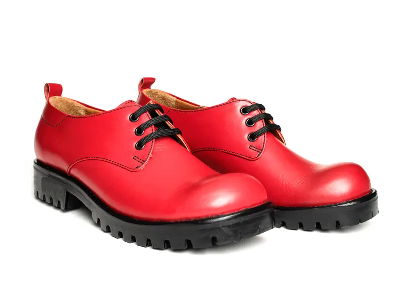 Kırmızı Palyaço Burun Kadın Ayakkabı 4